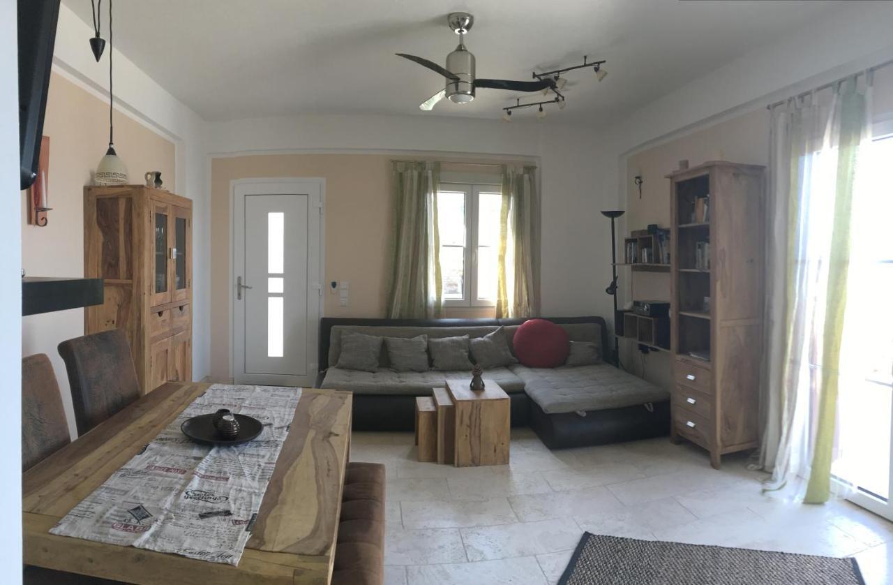 Astra-Ferienhaus Mit Grosser Dachterrasse Und Top-Ausstattung In Nas Armenistis  Exterior foto